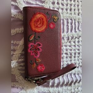 Thirty- One embroidered wallet